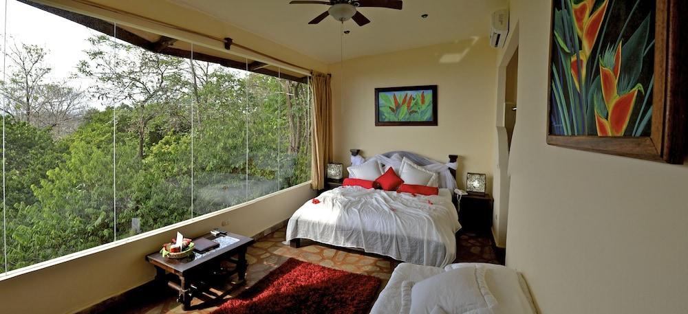 Issimo Suites Boutique Hotel & Spa - Adults Only Manuel Antonio Exterior photo