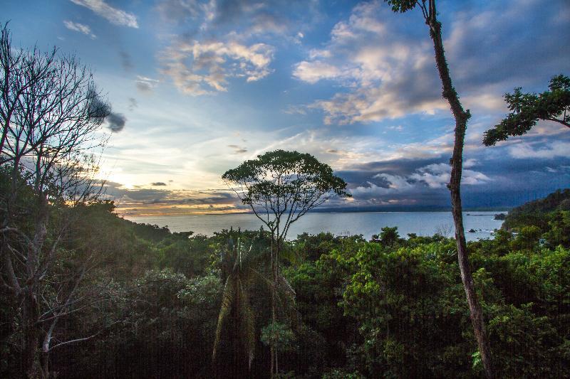 Issimo Suites Boutique Hotel & Spa - Adults Only Manuel Antonio Exterior photo