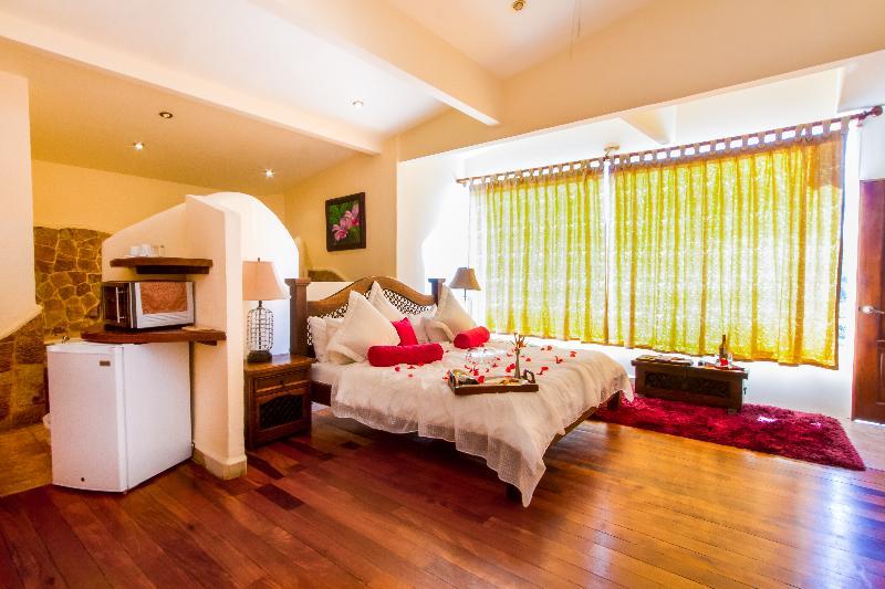 Issimo Suites Boutique Hotel & Spa - Adults Only Manuel Antonio Exterior photo