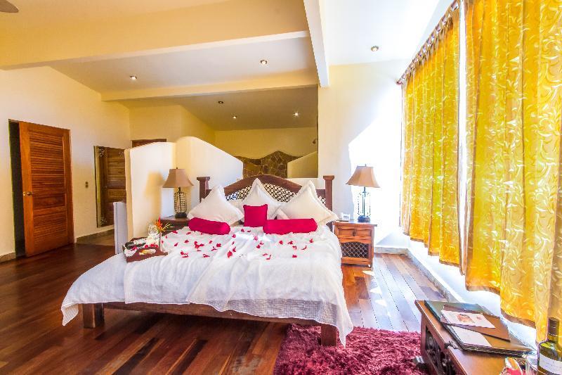 Issimo Suites Boutique Hotel & Spa - Adults Only Manuel Antonio Exterior photo