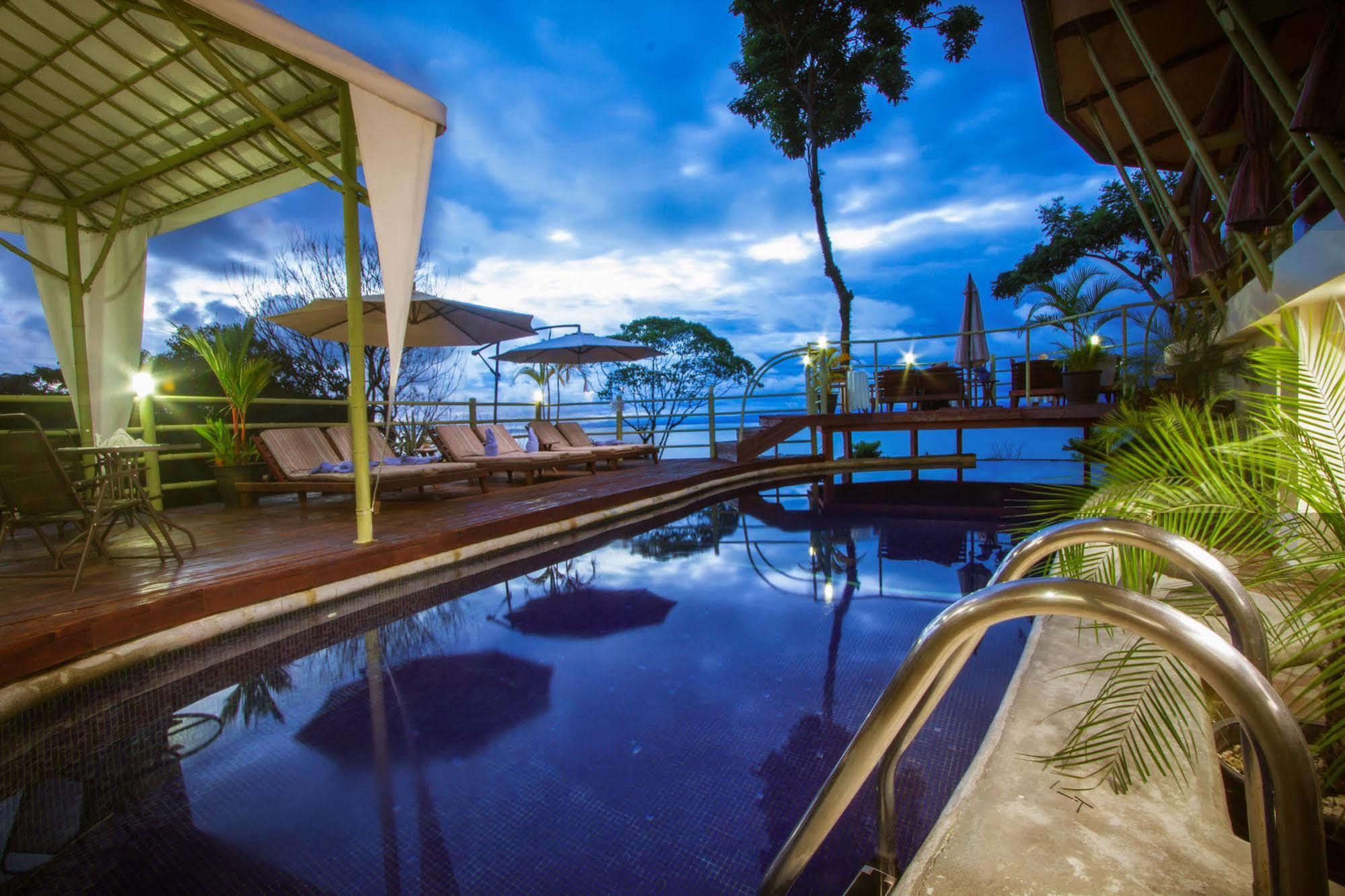 Issimo Suites Boutique Hotel & Spa - Adults Only Manuel Antonio Exterior photo